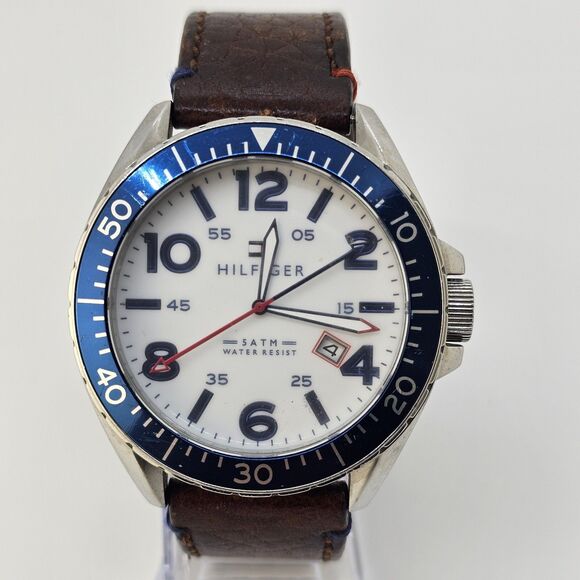 Tommy Hilfiger Men's Watch 50MM White Dial Brown Leather Band Straps New Battery - Picture 1 of 16
